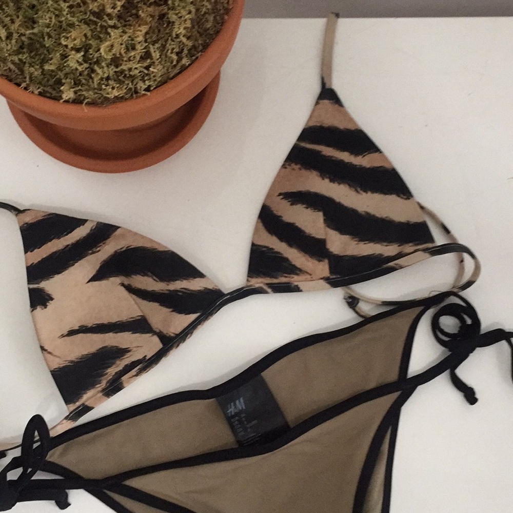 Cool animal print mixed H&M bikini